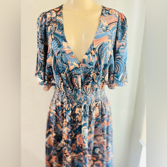 Guess by Marciano Guess Paisley Flutter Sleeve Maxi
Dress size Med - Picture 8 of 16